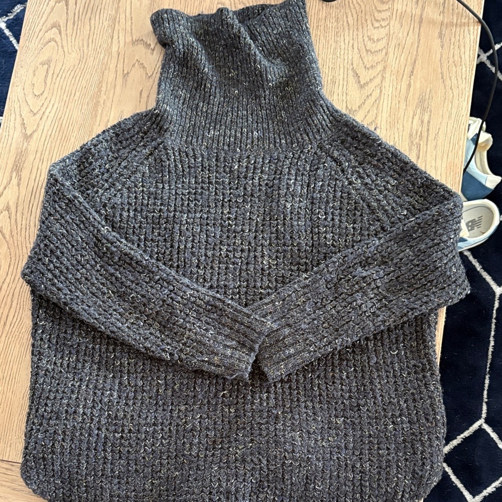 Free People Charcoal wool turtleneck woman’s  Sweater